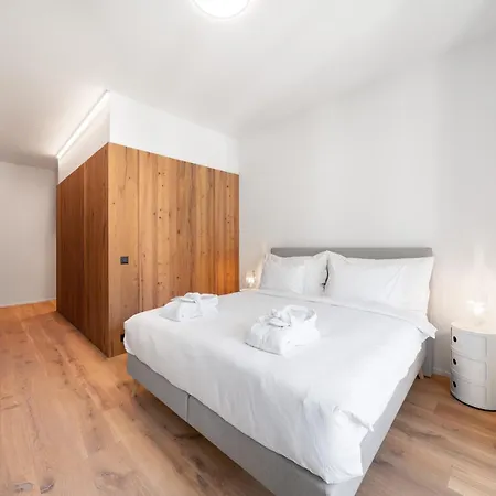 Swiss - Апартаменти *