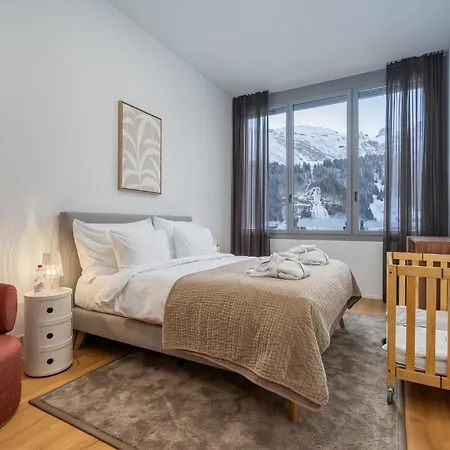 Апартаменти Swiss - *